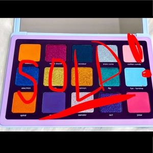 Natasha denona Circo Loco Palette (sold on another site)